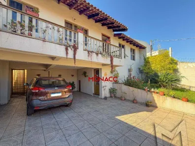 Sobrado com 3 Quartos à venda, 209m² no Jardim Presidente, Londrina