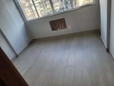Kitnet com 1 Quarto para alugar, 38m² no Centro, Niterói