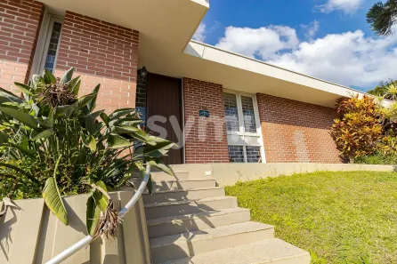 Casa com 4 Quartos à venda, 253m² no São Lourenço, Curitiba