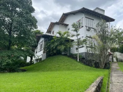 Casa de Condomínio com 5 Quartos à venda, 300m² no Maria Paula, Niterói