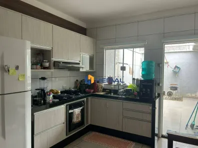 Casa com 2 Quartos à venda, 70m² no Jardim São Silvestre, Maringá