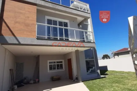 Sobrado com 3 Quartos à venda, 150m² no Capão Raso, Curitiba