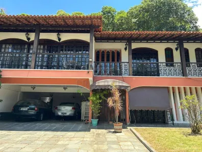Casa de Condomínio com 3 Quartos à venda, 400m² no Anil, Rio de Janeiro