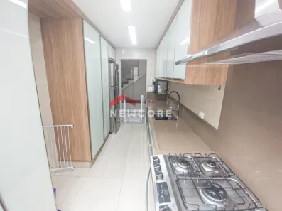 Casa de Condomínio com 3 Quartos à venda, 242m² no Planalto Paulista, São Paulo