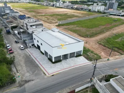 Galpão/Depósito/Armazém à venda, 582m² no Santa Regina, Camboriú