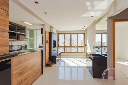Apartamento com 2 Quartos à venda, 66m² no Passo da Areia, Porto Alegre