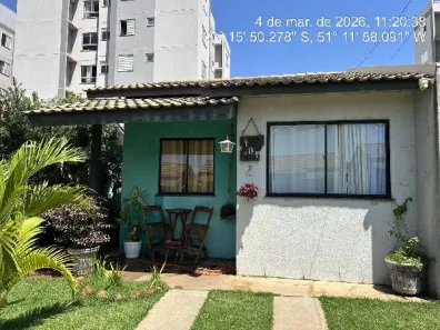 Casa com 2 Quartos à venda, 136m² no Jardim Maria Celina, Londrina