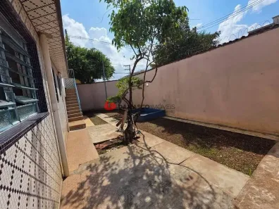 Casa para alugar, 300m² no Santo Antônio, São Caetano do Sul