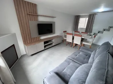 Sobrado com 3 Quartos à venda, 75m² no Boqueirão, Curitiba