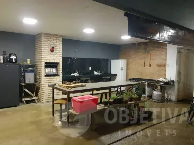 Casa com 2 Quartos à venda, 210m² no Cidade Jardim, Uberlândia