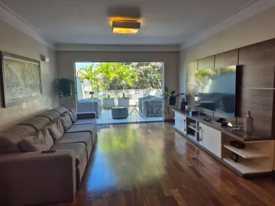 Sobrado com 3 Quartos à venda, 269m² no Vila Madalena, São Paulo