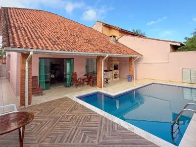 Sobrado com 3 Quartos à venda, 179m² no Bal Stella Maris, Peruíbe