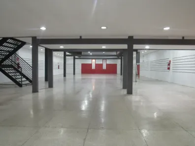 Ponto Comercial para alugar, 1300m² no Barro Preto, Belo Horizonte