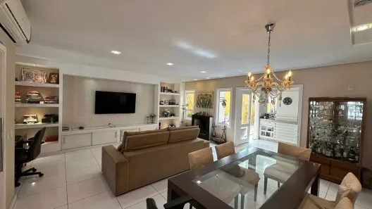 Casa de Condomínio com 4 Quartos à venda, 300m² no Sarandi, Porto Alegre
