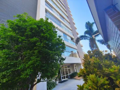 Apartamento com 3 Quartos para alugar, 181m² no Cambuí, Campinas