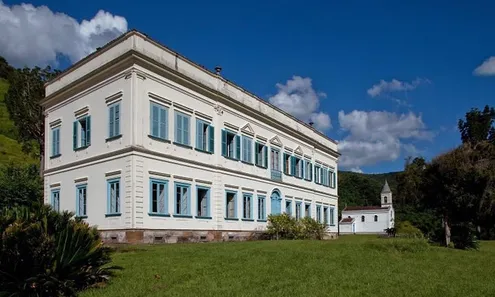Fazenda/Sítio com 15 Quartos à venda, 5000000m² no Centro, Rio das Flores
