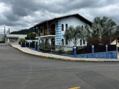 Casa com 3 Quartos à venda, 250m² no Estrada Nova, Jaraguá do Sul