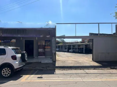Imóvel Comercial para alugar, 200m² no Centro, Anápolis