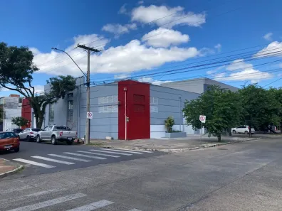 Galpão/Depósito/Armazém para venda ou aluguel, 630m² no Navegantes, Porto Alegre