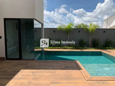 Casa com 4 Quartos à venda, 226m² no Laranjeiras, Uberlândia