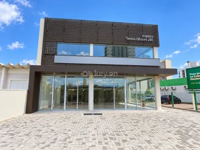 Sala Comercial para alugar, 141m² no Vila Moema, Tubarão