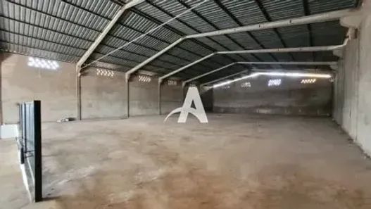 Galpão/Depósito/Armazém para alugar, 800m² no Nossa Senhora das Graças, Uberlândia