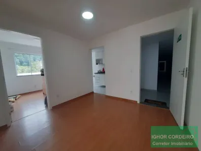 Apartamento com 2 Quartos para alugar, 50m² no Pimenteiras, Teresópolis
