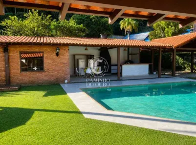 Casa de Condomínio com 3 Quartos à venda, 250m² no Itaipava, Petrópolis