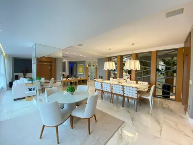 Apartamento com 3 Quartos à venda, 186m² no Centro, Balneário Camboriú