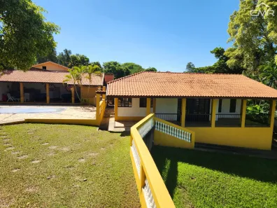Fazenda/Sítio com 3 Quartos à venda, 318m² no Estância Lago Azul (Ártemis), Piracicaba