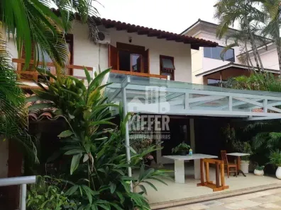 Casa de Condomínio com 4 Quartos à venda, 335m² no Maria Paula, Niterói
