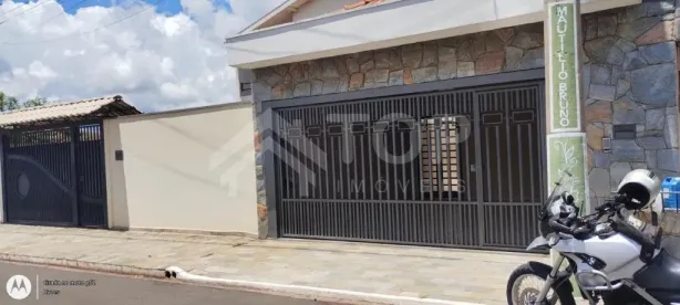 Casa com 3 Quartos para venda ou aluguel, 220m² no Parque Fehr, São Carlos