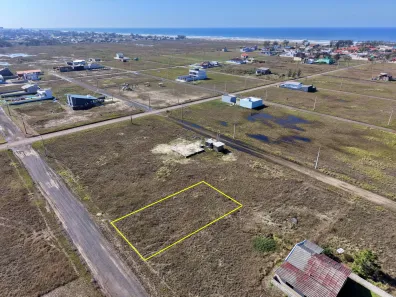 Lote/Terreno à venda, 300m² no Areias Claras, Balneário Gaivota
