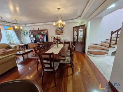 Casa com 4 Quartos à venda, 300m² no Trindade, Florianópolis