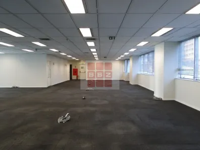 Sala Comercial para alugar, 598m² no Vila Cordeiro, São Paulo