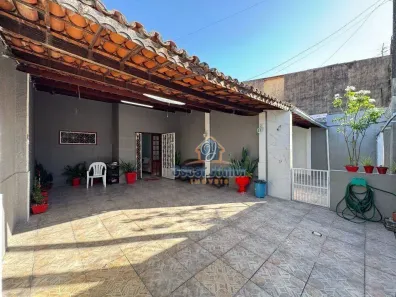Casa com 3 Quartos à venda, 100m² no Boa Vista-Castelão, Fortaleza