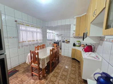 Sobrado com 3 Quartos à venda, 215m² no Jardim Columbia, Mauá