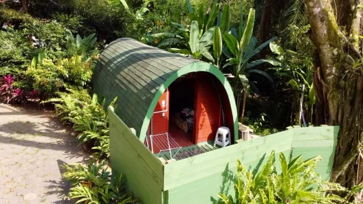 Imóvel Comercial com 13 Quartos à venda, 464m² no Barra Velha, Ilhabela