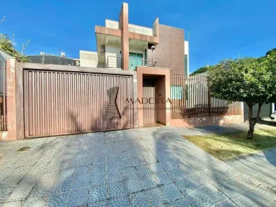 Sobrado com 4 Quartos à venda, 392m² no Vila Morangueira, Maringá