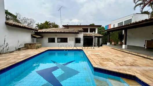 Imóvel Comercial com 3 Quartos à venda, 480m² no Vila Santo Antônio, Cotia