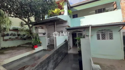Casa com 6 Quartos à venda, 360m² no Canaã, Belo Horizonte