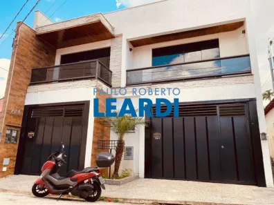 Sobrado com 4 Quartos à venda, 202m² no Centro, Poços de Caldas