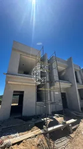 Sobrado com 2 Quartos à venda, 85m² no Ingleses do Rio Vermelho, Florianópolis
