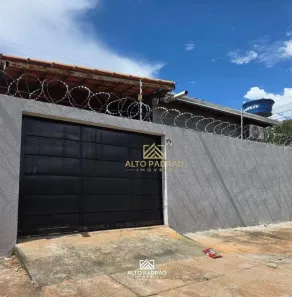 Casa com 5 Quartos à venda, 281m² no São Carlos, Goiânia