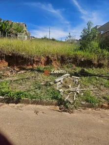 Lote/Terreno à venda, 240m² no Pitangueiras, Pouso Alegre