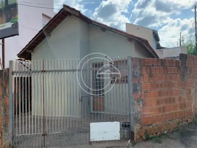 Imóvel Comercial com 2 Quartos à venda, 50m² no Centro, Marília