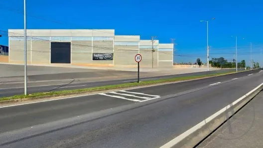 Galpão/Depósito/Armazém para venda ou aluguel, 2327m² no Cajuru do Sul, Sorocaba