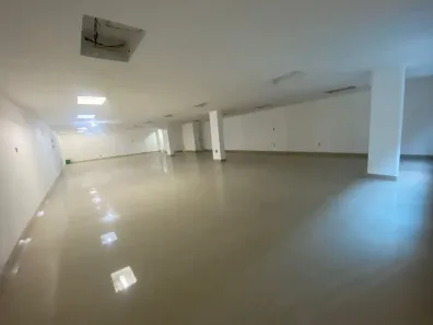 Sala Comercial à venda, 180m² no Aterrado, Volta Redonda