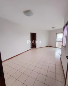 Apartamento com 3 Quartos para alugar, 131m² no Martins, Uberlândia