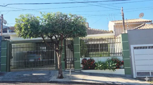Casa com 3 Quartos à venda, 179m² no Residencial Parque dos Girassóis, Presidente Prudente